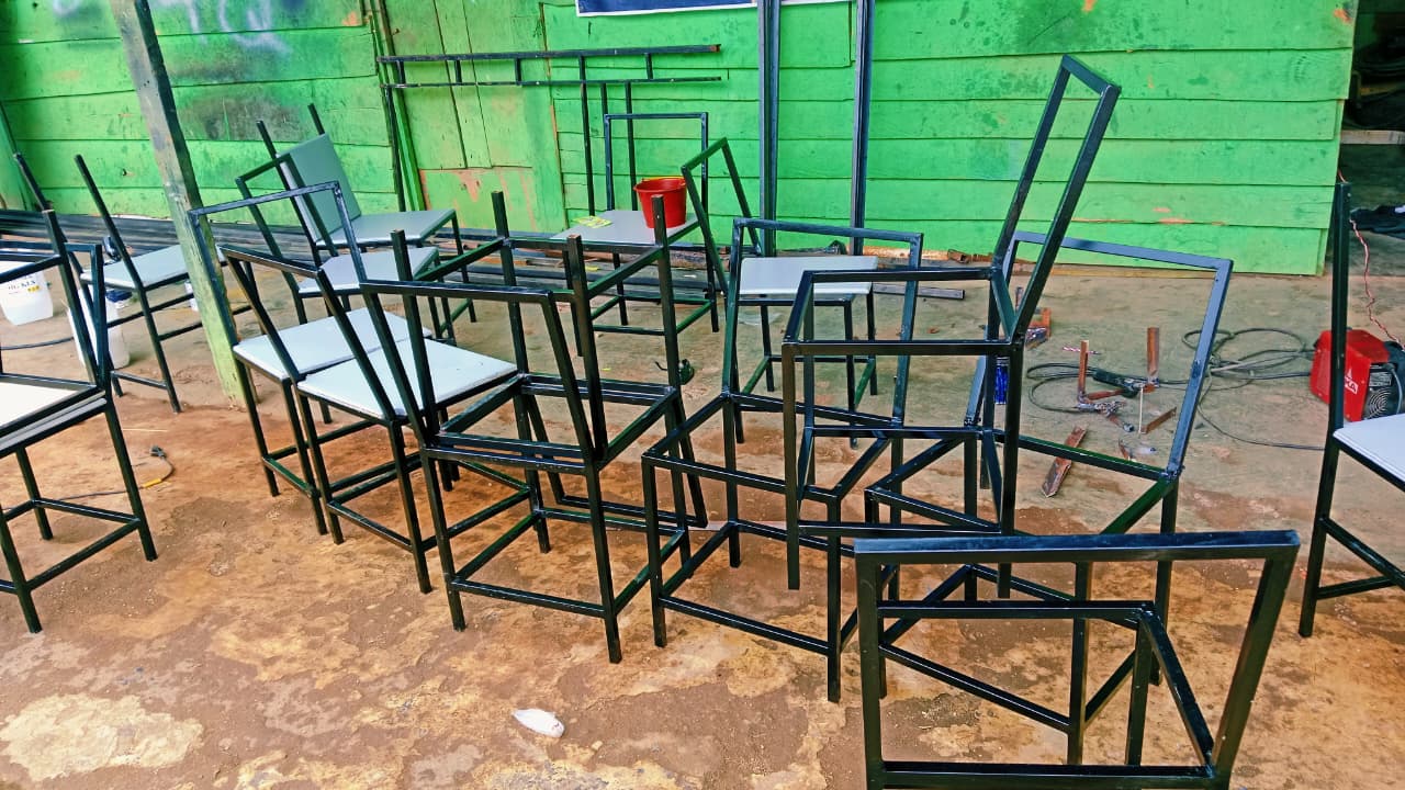 Kursi Kerja Besi SMK – Konstruksi Kokoh & Tahan Lama